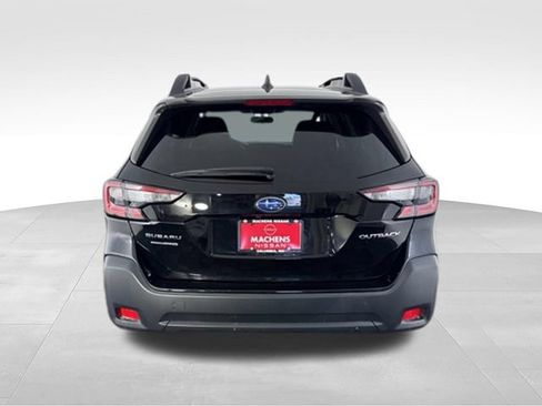 Used 2023 Subaru Outback Premium AWD/4WD image 6