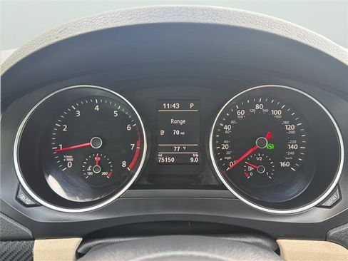 Used 2017 Volkswagen Jetta SE FWD image 23