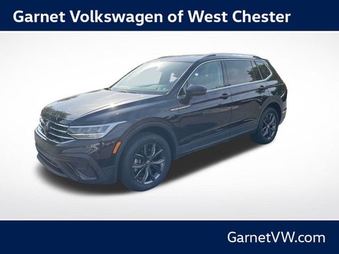 Certified 2023 Volkswagen Tiguan SE AWD/4WD image 1