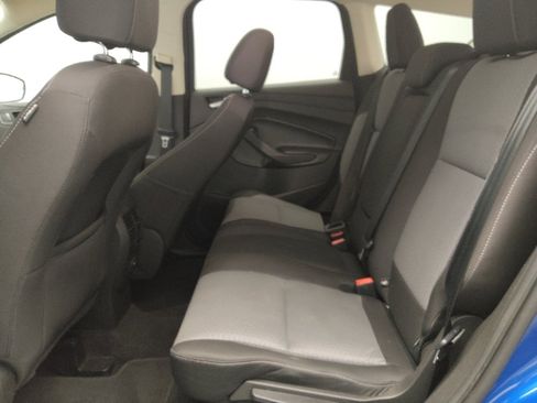 Used 2017 Ford Escape SE FWD image 18