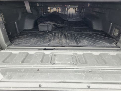 Used 2021 Jeep Gladiator Sport AWD/4WD image 24