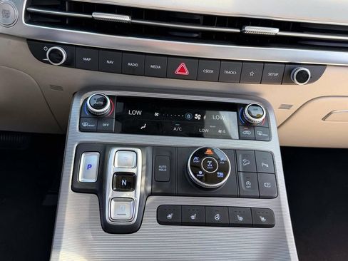 Certified 2024 Hyundai Palisade Calligraphy AWD/4WD image 25