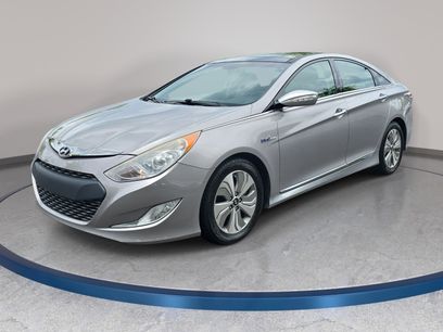 Used 2014 Hyundai Sonata Limited w/ Panoramic Sunroof Package 02