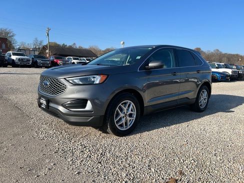 Used 2023 Ford Edge SEL image 4