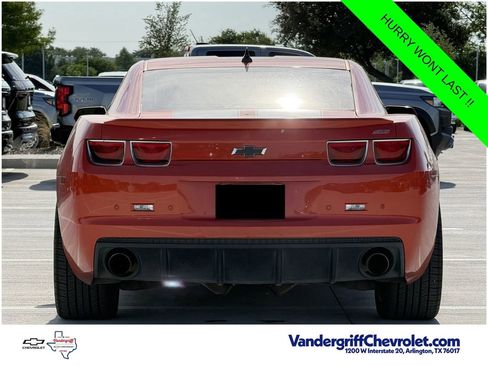 Used 2010 Chevrolet Camaro SS w/ RS Package RWD image 5
