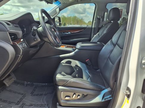 Used 2018 Cadillac Escalade Premium Luxury image 10