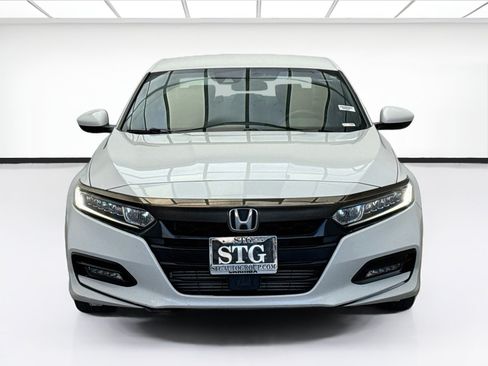 Used 2019 Honda Accord Sport image 2