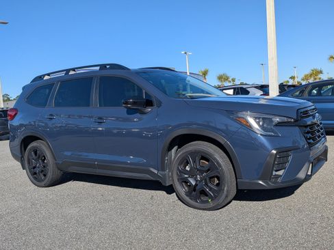 Used 2025 Subaru Ascent Onyx Edition AWD/4WD image 2