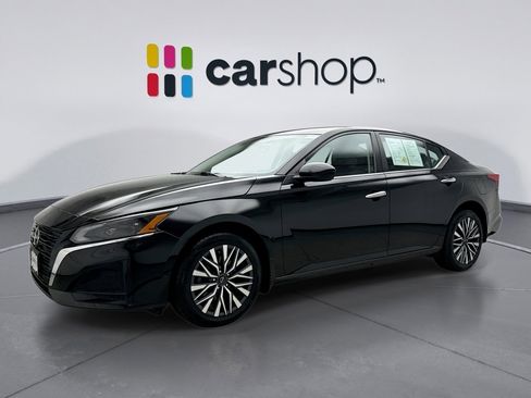 Used 2023 Nissan Altima 2.5 SV AWD/4WD image 1