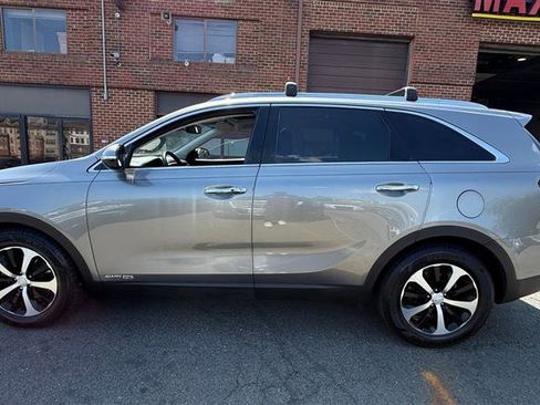 Used 2018 Kia Sorento EX w/ EX Advanced Touring Package AWD/4WD image 20