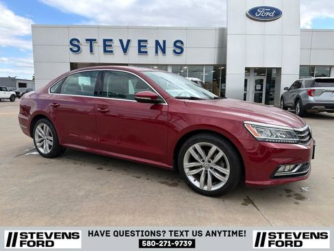 Used 2018 Volkswagen Passat 2.0T SE FWD image 1