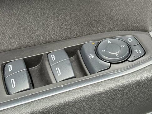 Used 2025 GMC Sierra 1500 Elevation w/ Preferred Package image 12