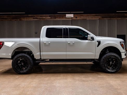 Used 2026 Ford F150 Lariat AWD/4WD image 11