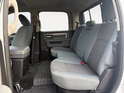 Used 2016 RAM 1500 Big Horn image 4