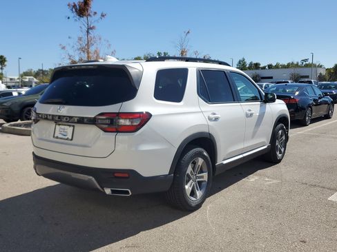 New 2026 Honda Pilot EX-L image 6