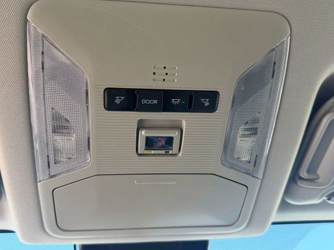 Used 2024 Toyota RAV4 XLE FWD image 22