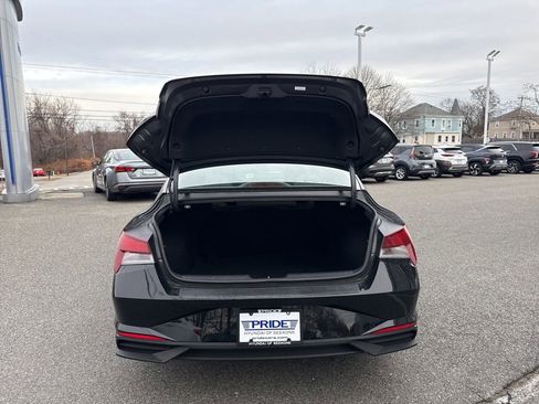 Used 2023 Hyundai Elantra SEL image 10