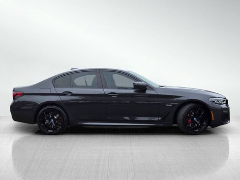 Used 2023 BMW 530e w/ M Sport Package RWD image 3