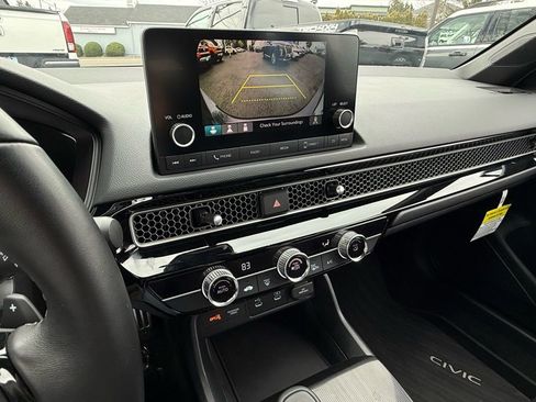 Certified 2025 Honda Civic Sport image 25