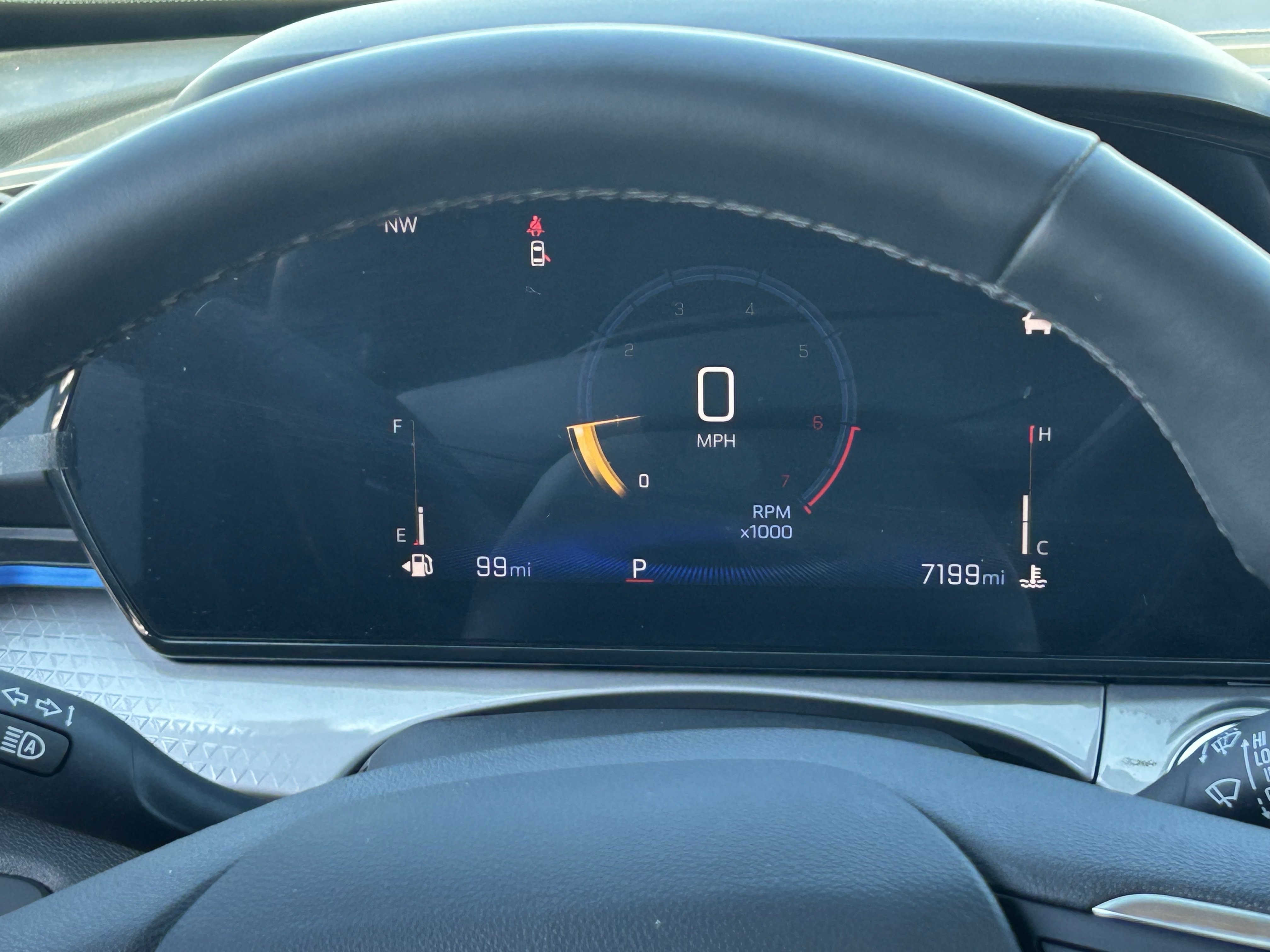Used 2025 Chevrolet Trax LT w/ Driver Confidence Package FWD image 25