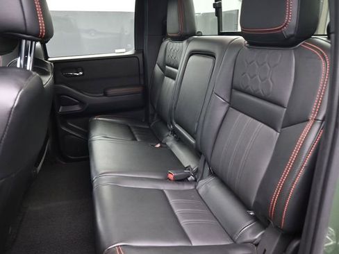 Used 2023 Nissan Frontier PRO-4X w/ Pro-4X Premium Package image 12