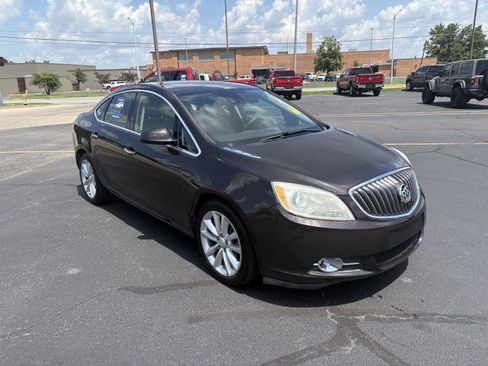 Used 2014 Buick Verano Leather FWD image 2