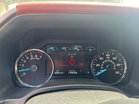 Used 2018 Ford F150 Platinum w/ Equipment Group 701A Luxury AWD/4WD image 8