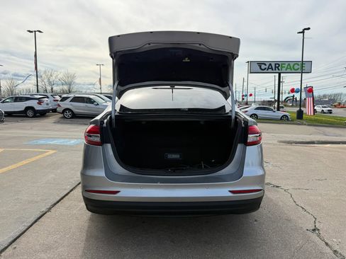 Used 2020 Ford Fusion Energi Titanium FWD image 13