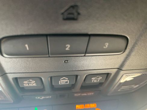 Used 2023 Buick Enclave Essence w/ Experience Buick Package image 40