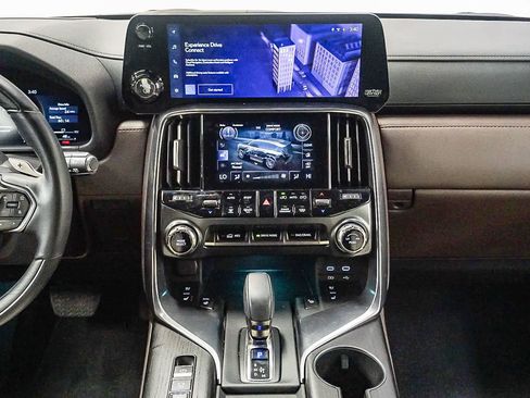 Certified 2025 Lexus LX 700h Luxury AWD/4WD image 14