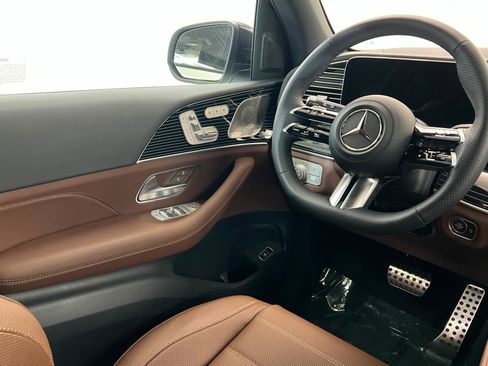 New 2026 Mercedes-Benz GLS 450 4MATIC image 11