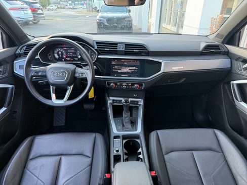 Used 2022 Audi Q3 2.0T Premium AWD/4WD image 5