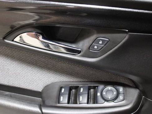 Used 2024 Chevrolet TrailBlazer LT w/ Convenience Package FWD image 17