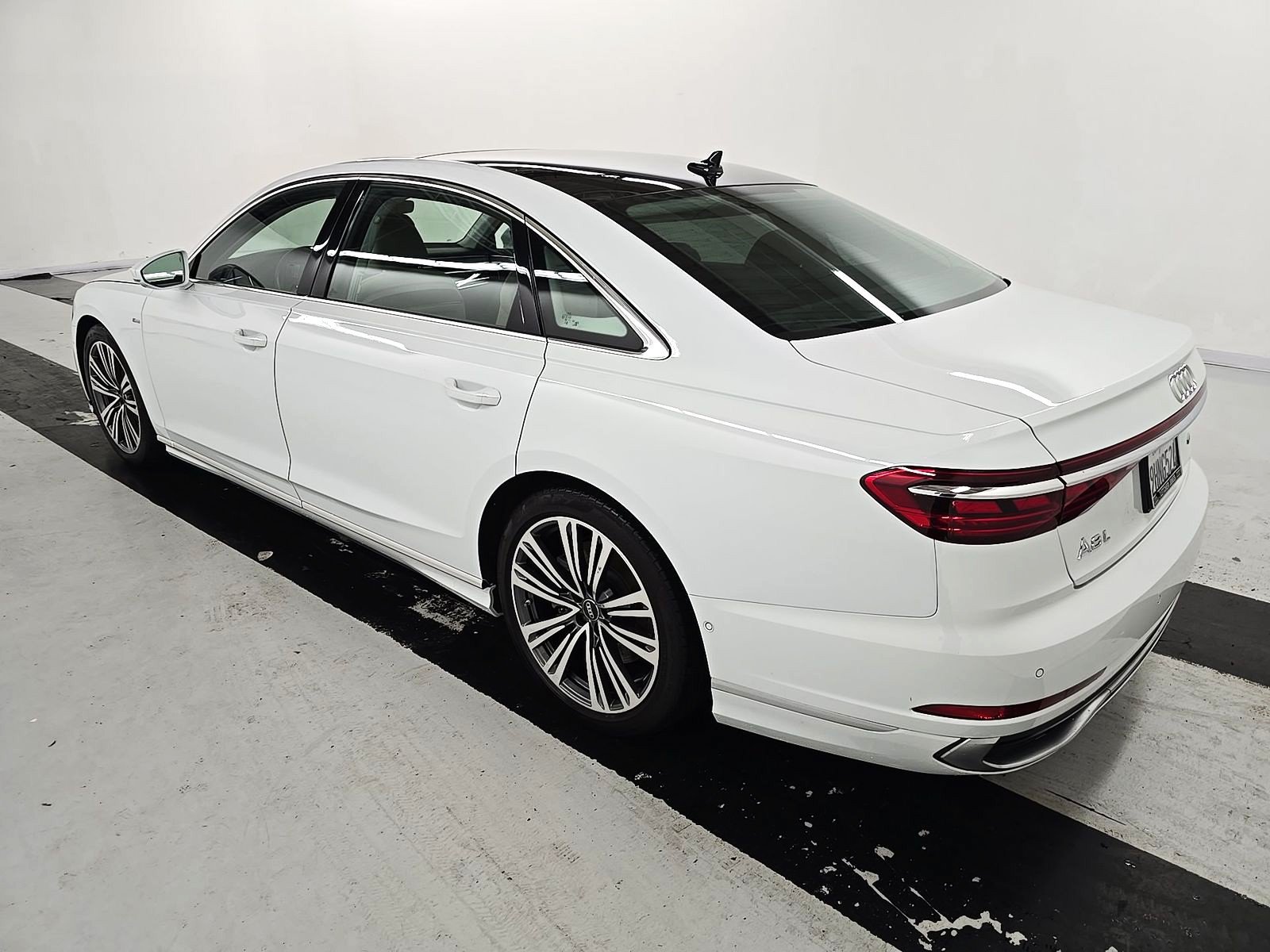 Used 2023 Audi A8 L 3.0T w/ Luxury Package AWD/4WD image 4