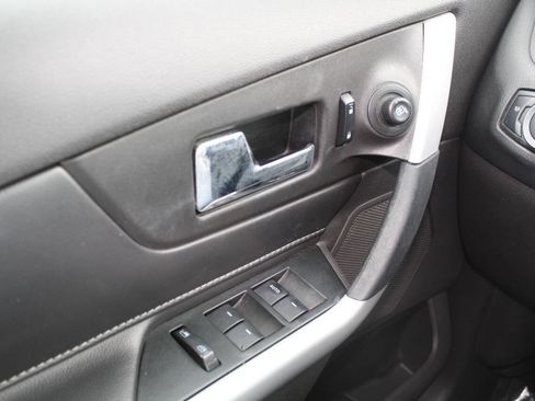 Used 2013 Ford Edge SE AWD/4WD image 10