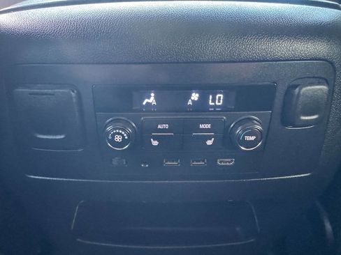 Used 2017 GMC Yukon XL Denali w/ Open Road Package AWD/4WD image 27
