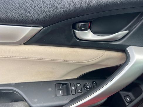 Used 2016 Honda Civic EX-T image 8