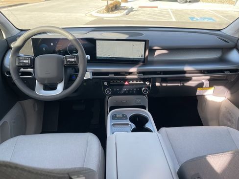 New 2026 Hyundai Ioniq 9 SE image 19