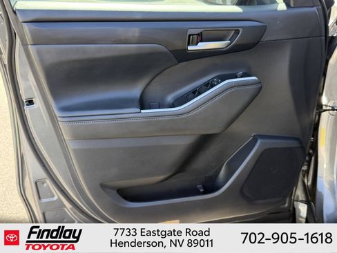 Certified 2025 Toyota Highlander XLE AWD/4WD image 21