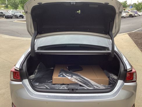 New 2025 Lexus ES 300h F Sport image 33