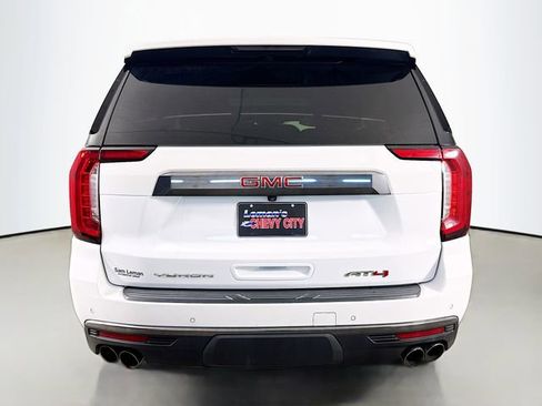 Used 2023 GMC Yukon AT4 w/ AT4 Premium Package AWD/4WD image 9