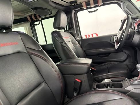 Used 2018 Jeep Wrangler Unlimited Rubicon AWD/4WD image 16