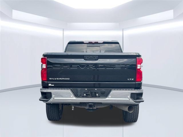 Used 2022 Chevrolet Silverado 2500 LTZ w/ LTZ Plus Package AWD/4WD image 9