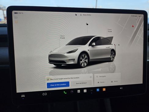 Used 2023 Tesla Model Y Long Range image 11