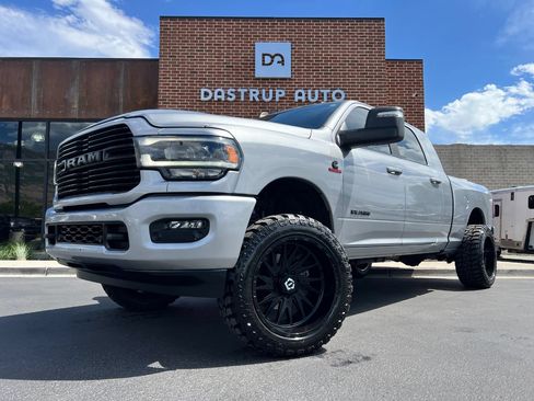 Used 2024 RAM 2500 Laramie w/ Night Edition AWD/4WD image 1