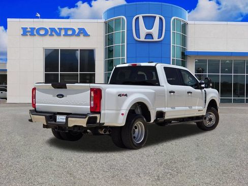 Used 2026 Ford F350 XLT AWD/4WD image 3
