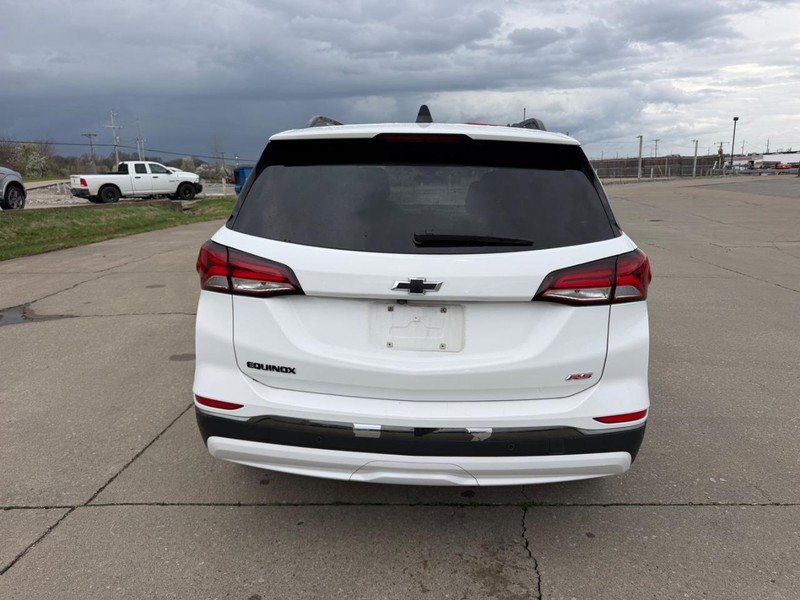 Used 2023 Chevrolet Equinox RS FWD image 4
