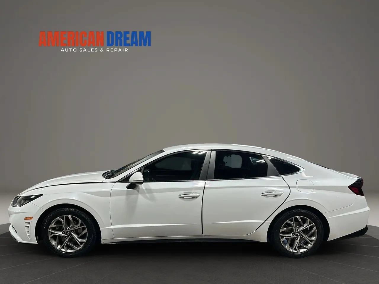 Used 2020 Hyundai Sonata SEL w/ Convenience Package FWD image 2