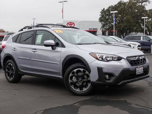 Used 2022 Subaru Crosstrek 2.0i Premium w/ Moonroof Package image 6