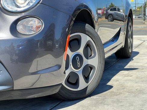 Used 2019 FIAT 500 e FWD image 2